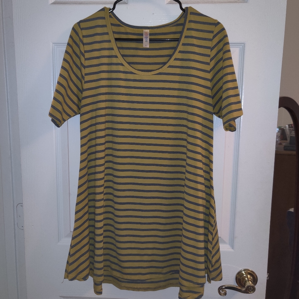 LuLuRoe Tunic Top